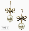 Bow with a pearl earrings