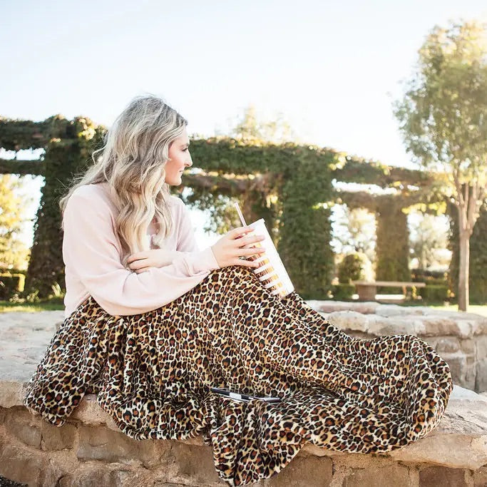 Southern Grace Farms Pedipocket Throw